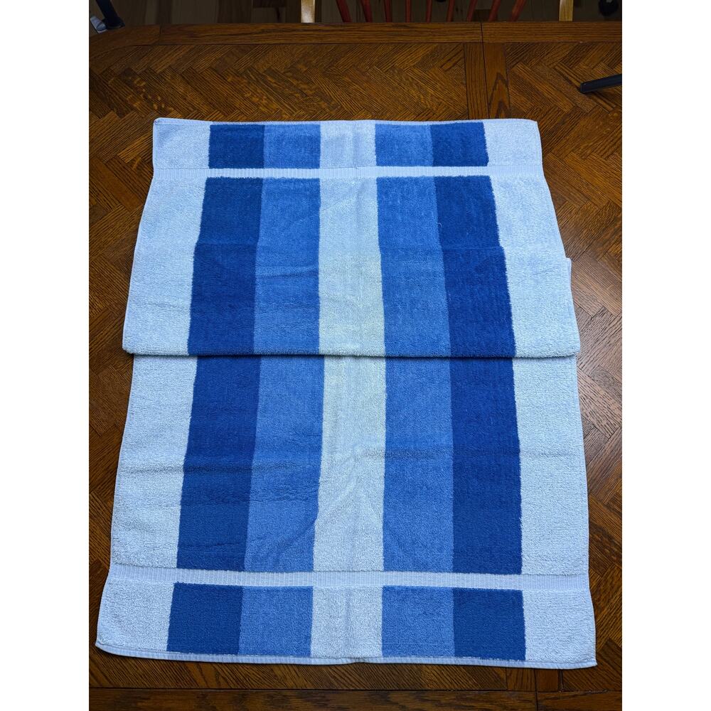 VINTAGE blue stripe bath towel